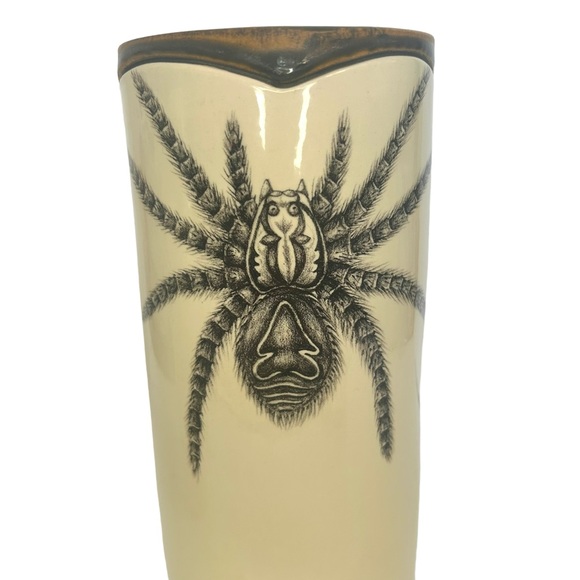 Laura Zindel Tarantula Spider Large Ceramic Vase - Picture 2 of 8